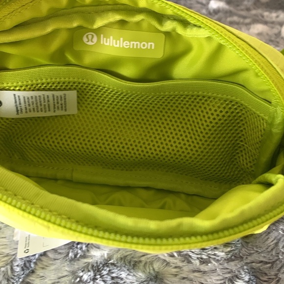 Lululemon Athletica Lichen Lime Belt Bag - Picture 6 of 9